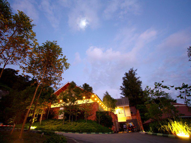 1BBBFAB3DDCDD5515B8090F41827311C