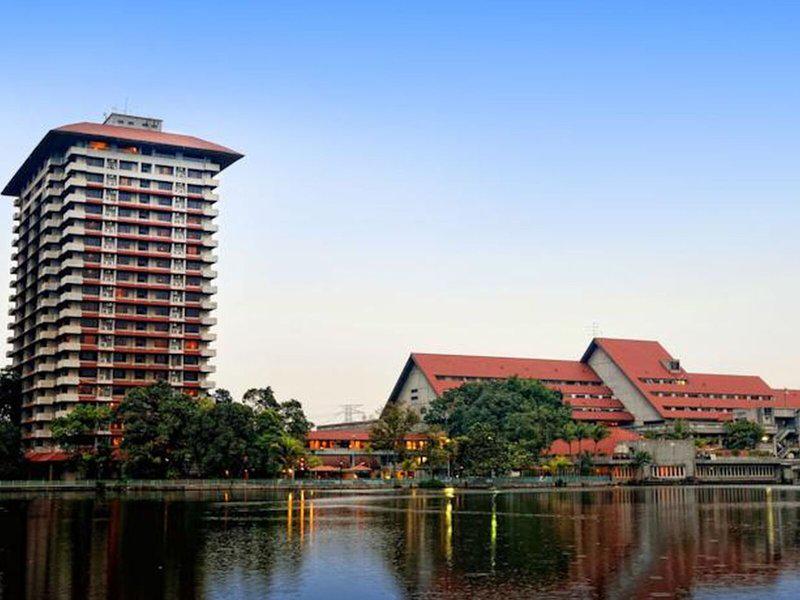 F1C0F95065C567D19A9B6232890CBA36