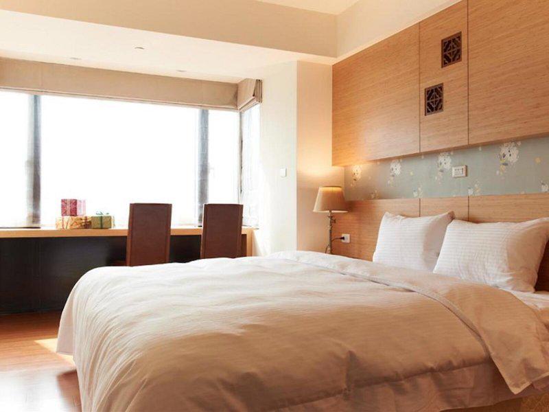 13CC10ECECB048849E7A7977A1654B93