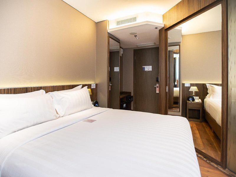 B0E027EC6DE6B4A189463BF7B7ACFFDB