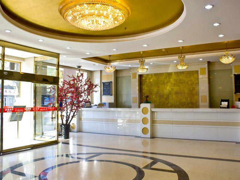 5752C557ADD82E78820F06F302C7C384