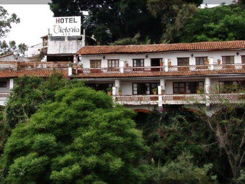 AD445DF431B9658FC89CA6CBC21FA022