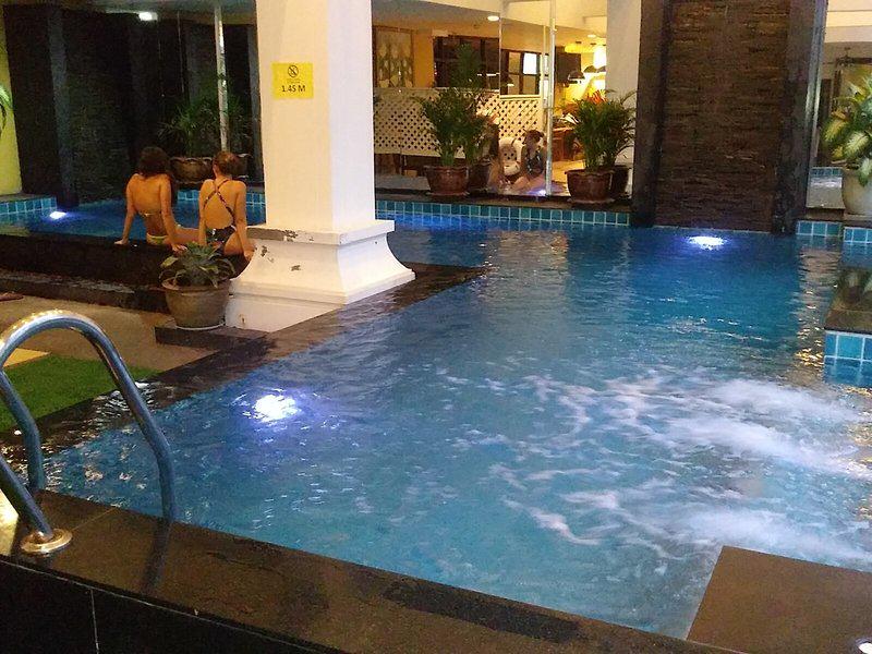 1905B3EED1EE155666FD30C285236479