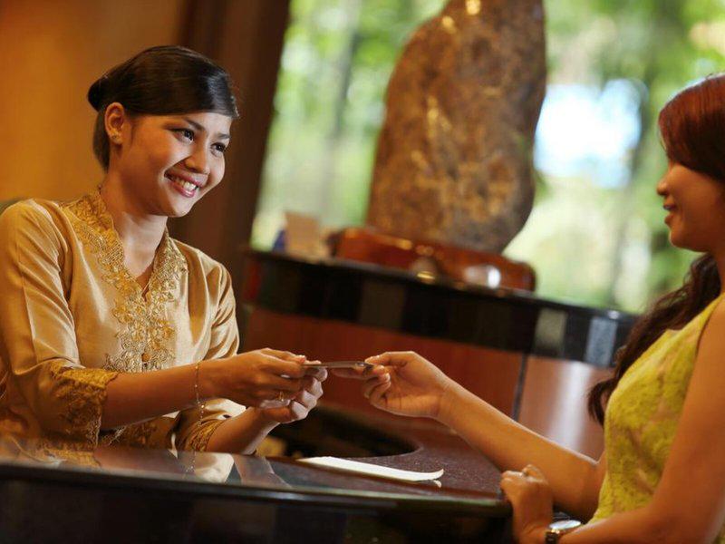 51AD66C76810735D45A8B6B5626FFF25