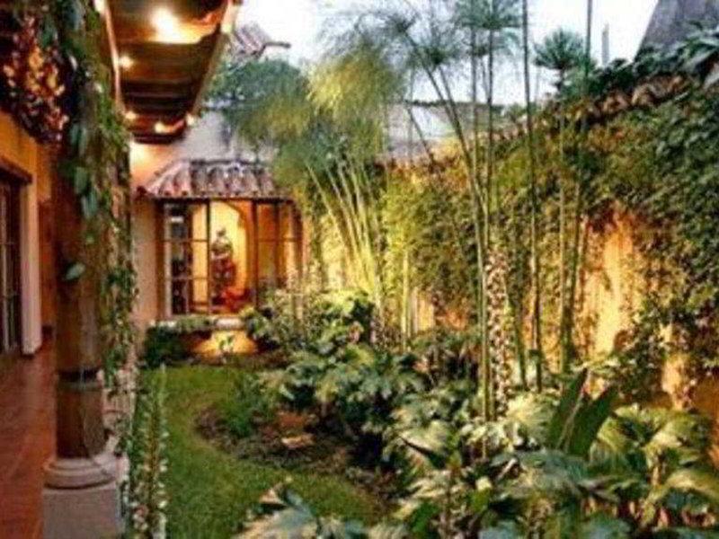 1732BC1846BDA7403B6325EB61382F3B