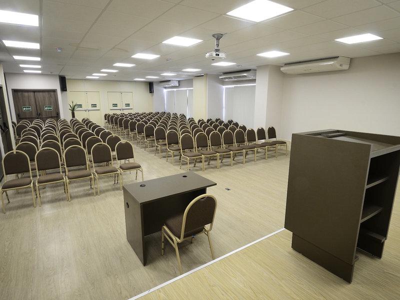 F0A356A309647596752BC829443BB92B