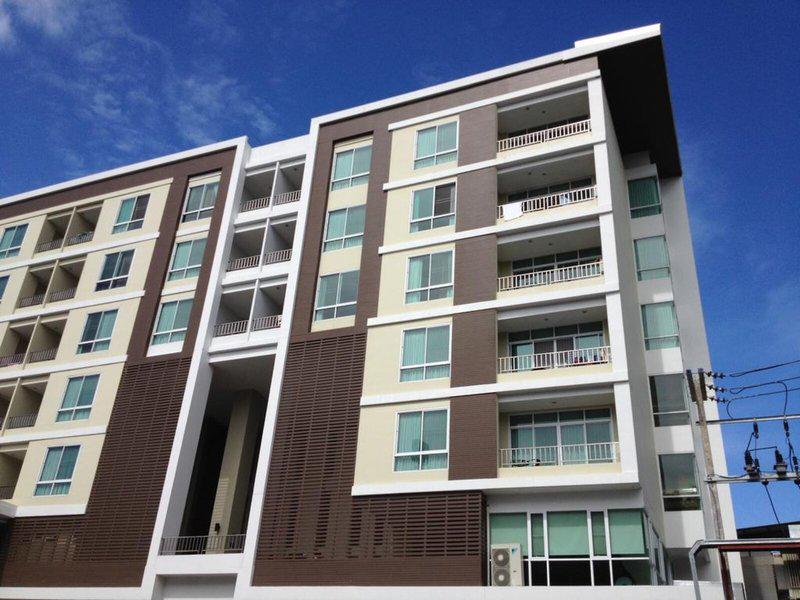 51C110348B1CE5868DEB1EE3C65552EB