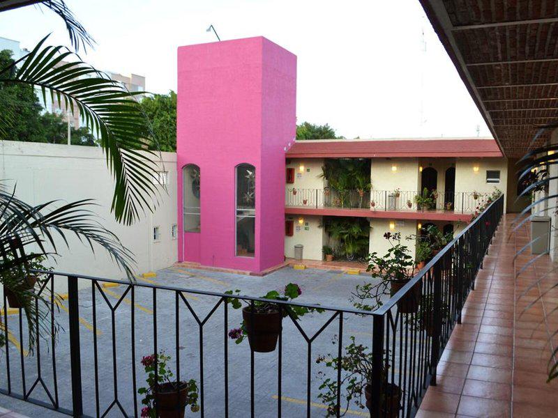 1E5602EE4FB9F6E7014BCF1790041A4E