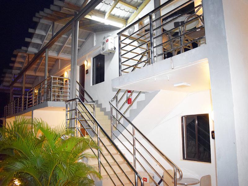 AFF0420292A1D290FB7CE27E33B3329A