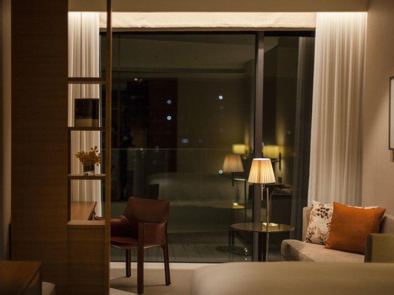 DAECA0AAA83C4394FEA71A7A4EF780B2