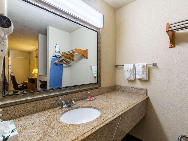 18C271D809670C6683F12FD9502168CD