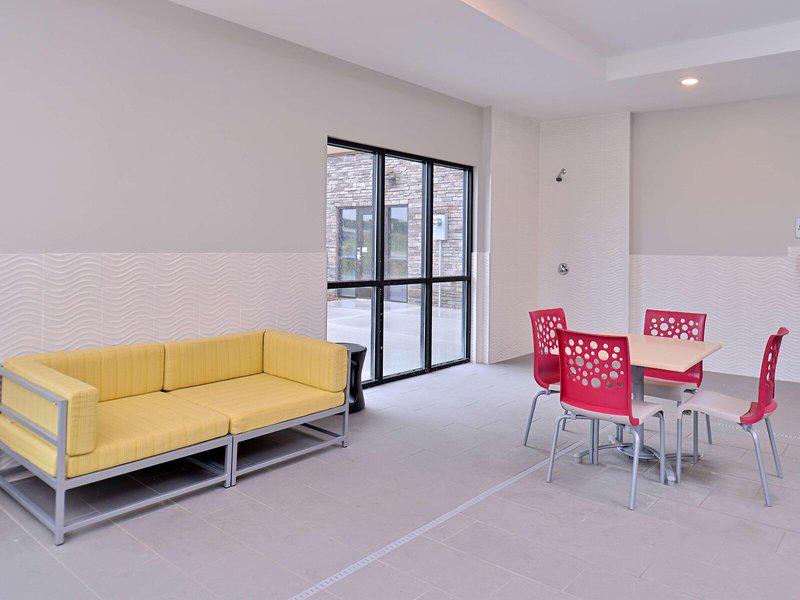 48BE9295B8B19076E38E9EC9C257B3BB