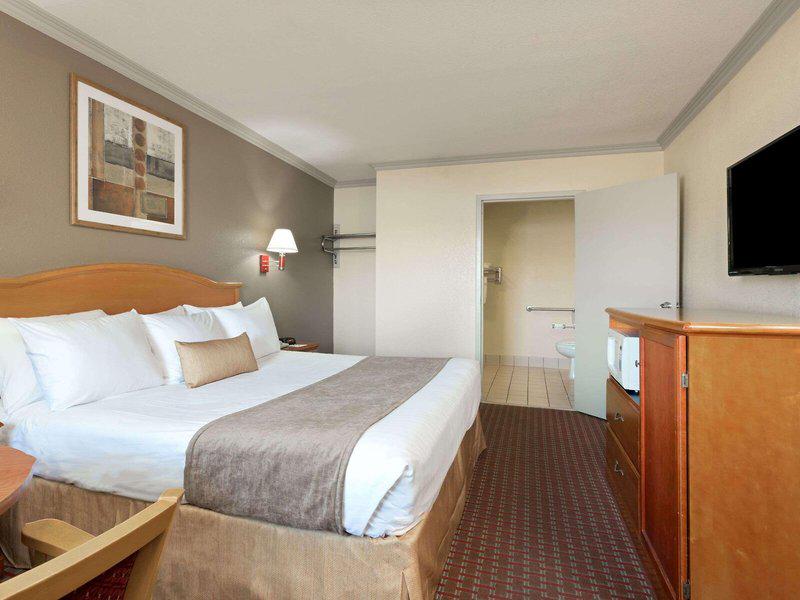 0AC490F35C96C8676D6508381DAE5407