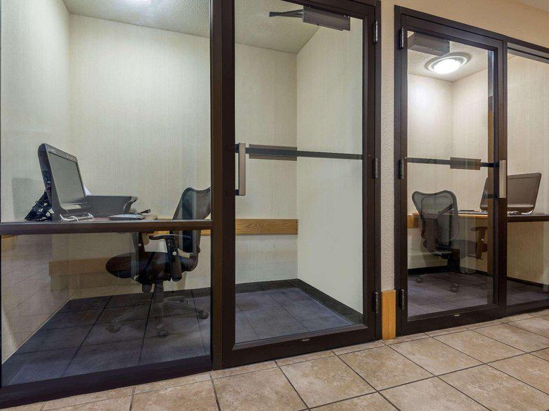 E41DFBDA06ED92695CF4E025E1711409