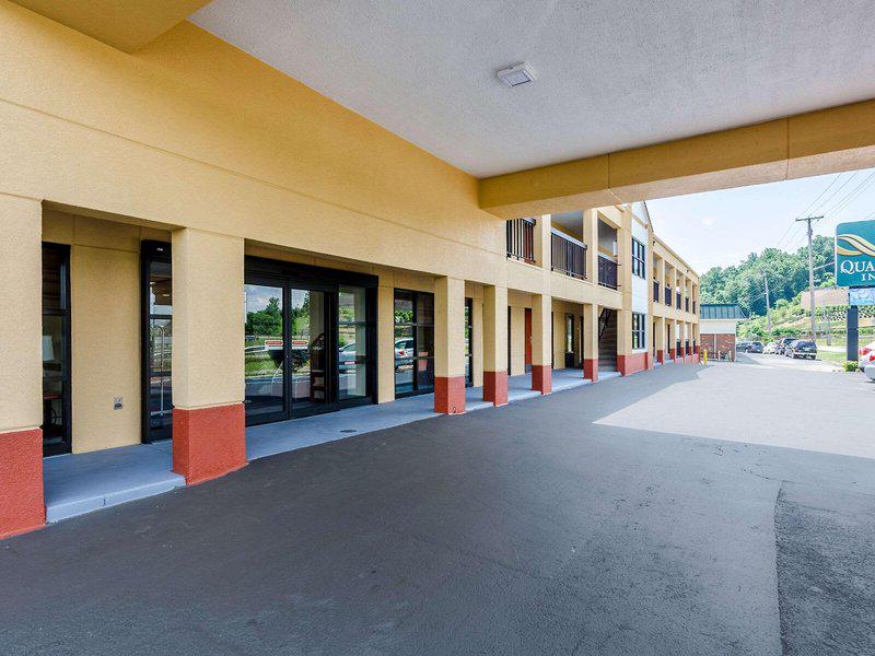 32AAA72A17E0BE3771AD6804B034FF9A