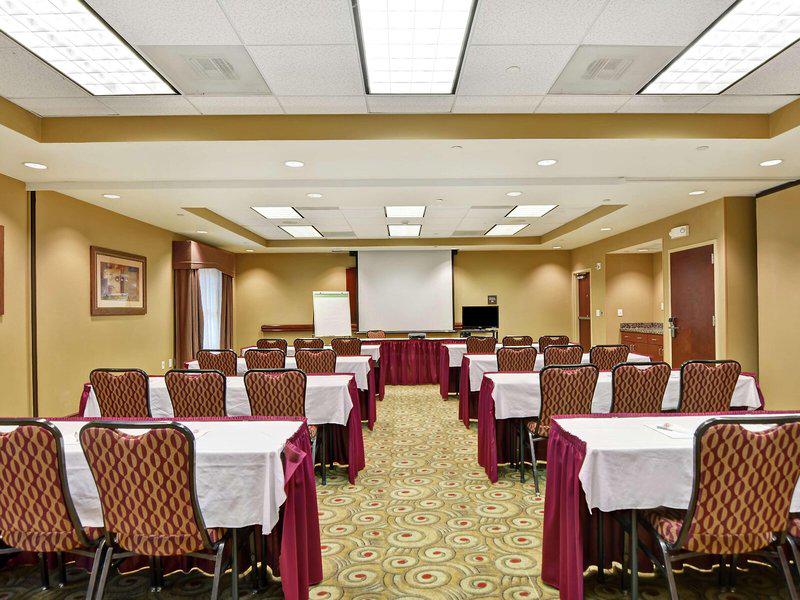 D8DD53BB6B8A85B83DB4A7C2E237383F