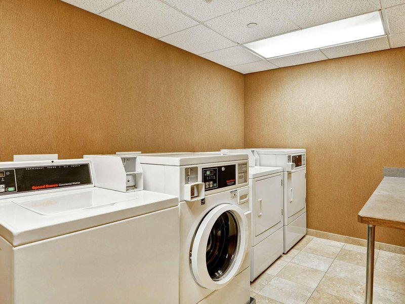 97B95EF5ADC709FD205030FD1C68BE55