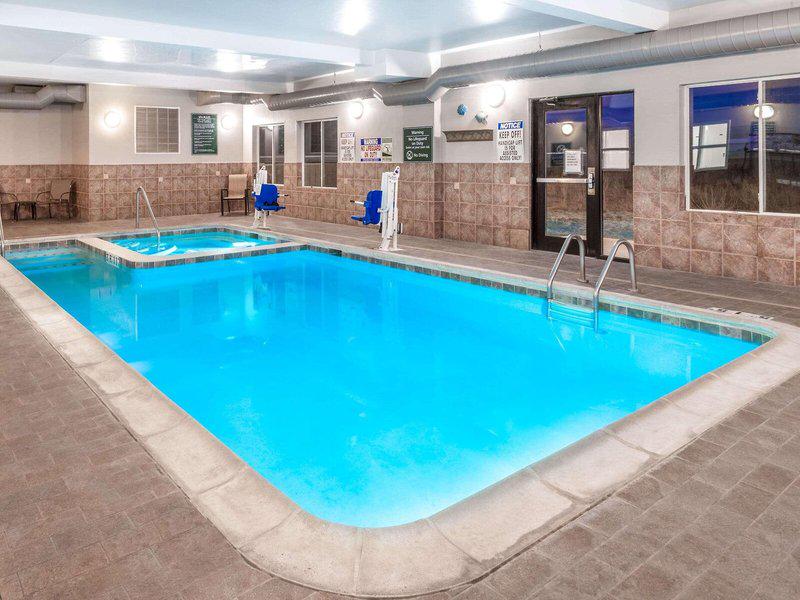 7046F9CE2D303DAF8B051BA925AE7C36