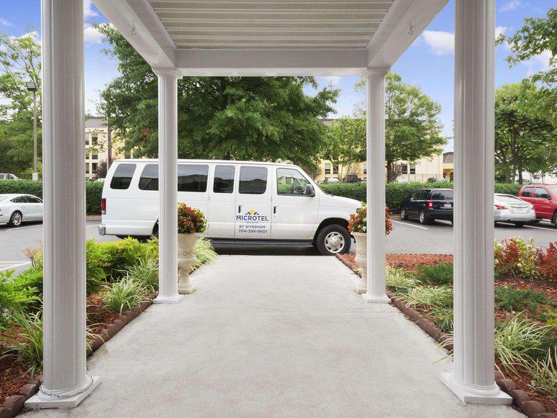 34B9BFC4FB8E27346D5F4AF4D648A55E