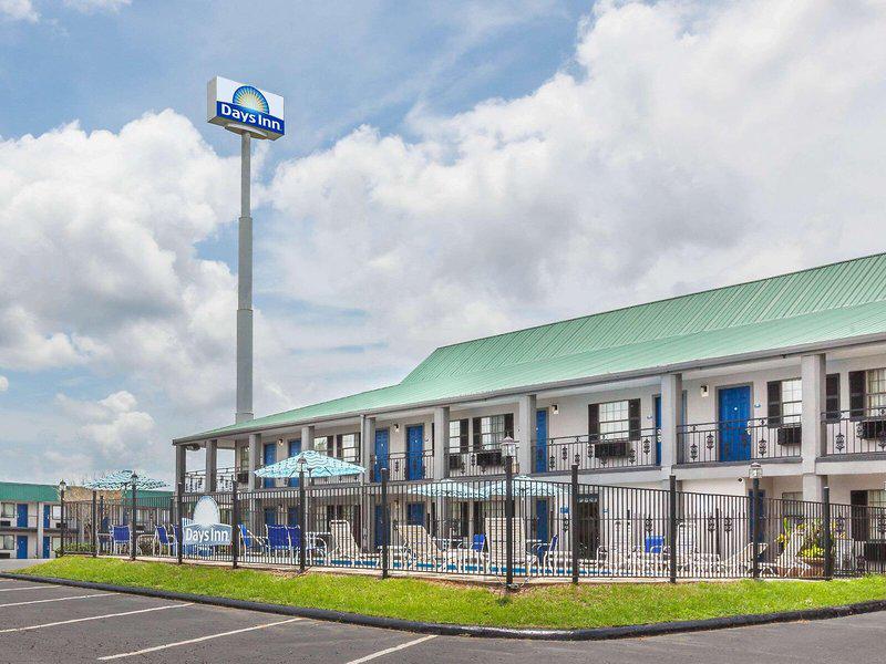 DE8C5D229E77549B1083907808C24F7E