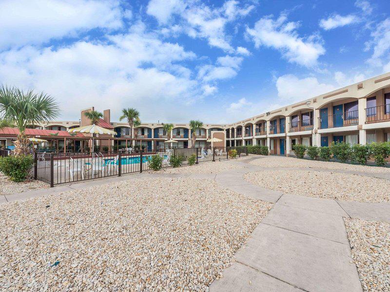 1A221FED4A9A34437F3228D8B955F10A