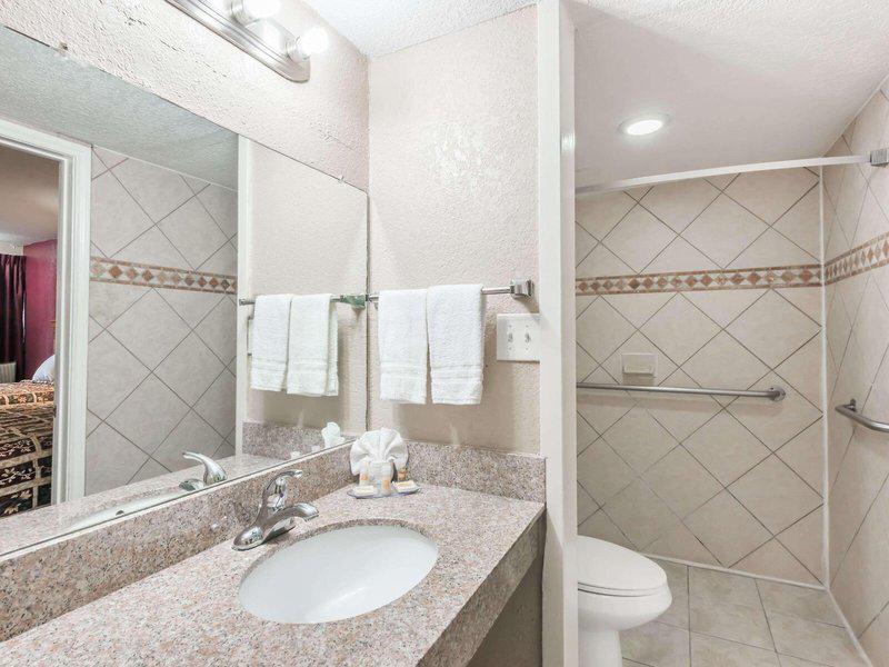 126BC7BA5767938C6B026B50AB2A8BDA