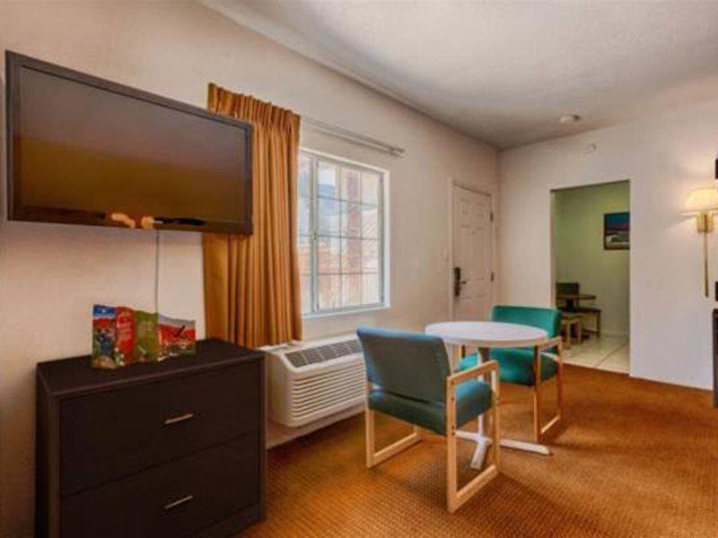 D17328F0A823177A8758733F7BF8E7BB