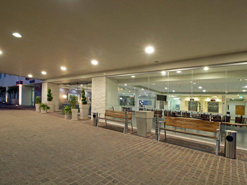 A005B5ABA2418E9C760EF24807139711