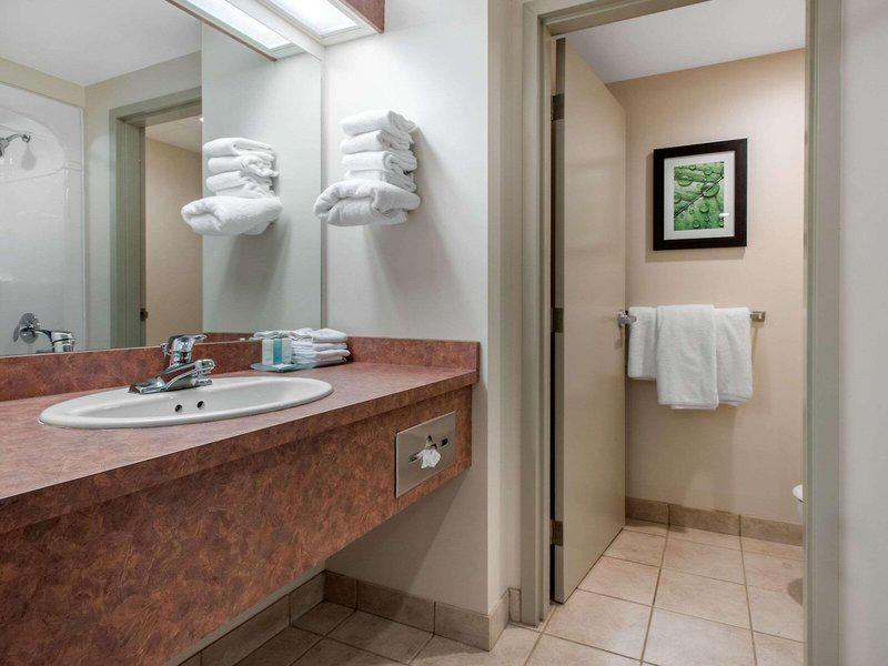 BB977F0BE20C541FD2F896D926D10533