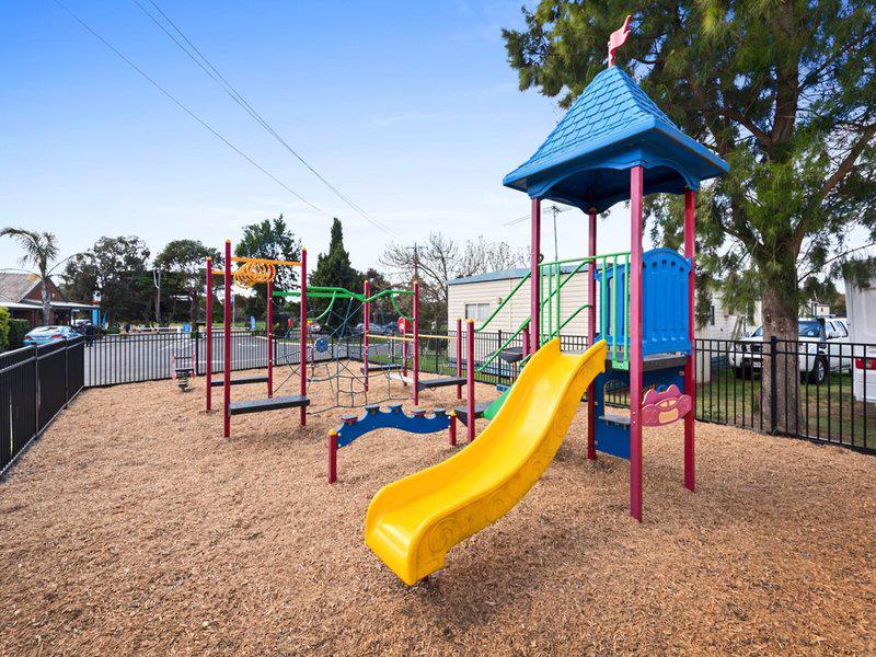 88D9AE6302068DF87D4CDE62A83E966F