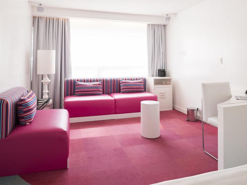 4057FE307B676DA3A7FD9FDBBE985E7A