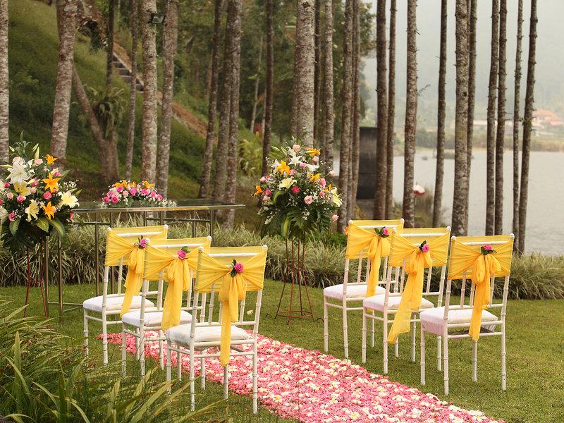 F45606BB685C13308F2AAE1C390AA581