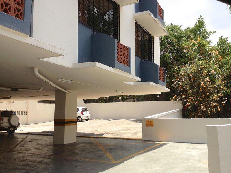 A8A532B4983276E5EB5563D7A4F8E9E5