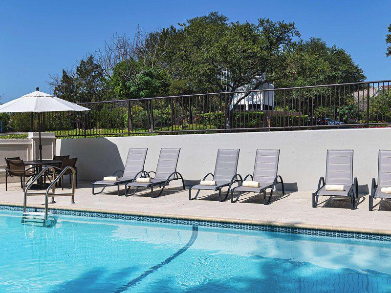 21526598A7B5267B462E31285A8C39C4