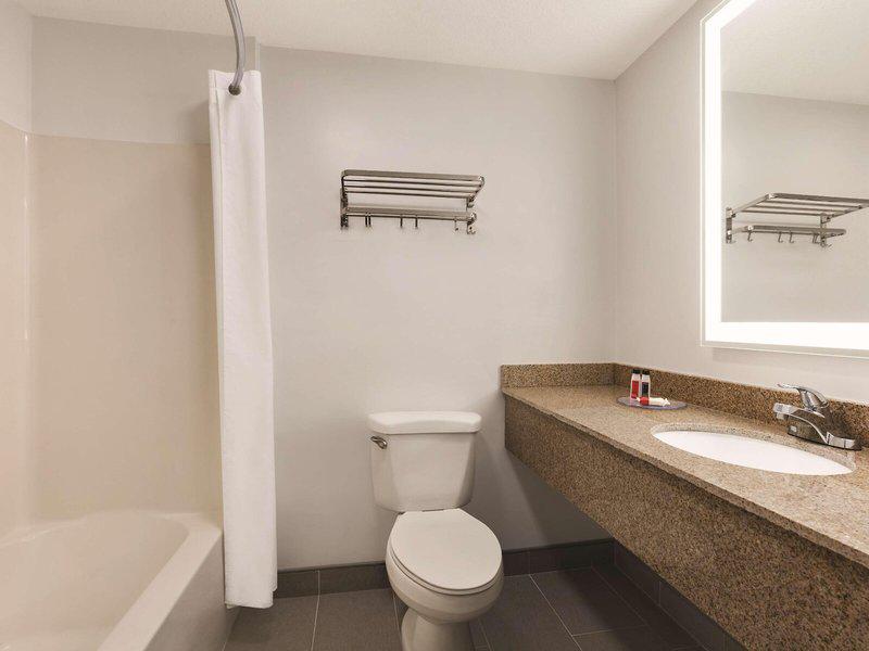 D269A94EE3286F1824D9AEED7F469315