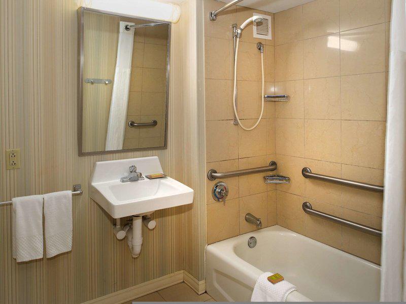 A6AA8574F656883729BDCA1DA2191754