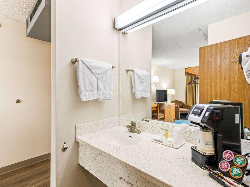 71E5F643DAA9699A7B3362E65857CC05