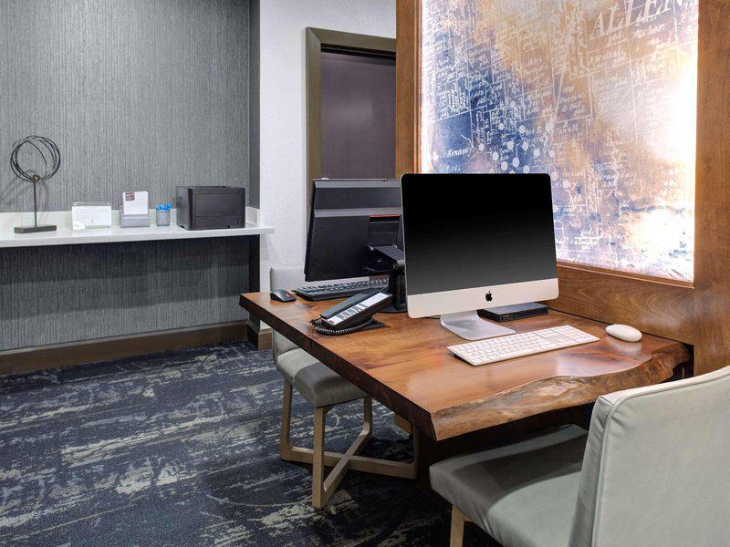 F81FDB6742223B4FC3A8A9272F9ED69C