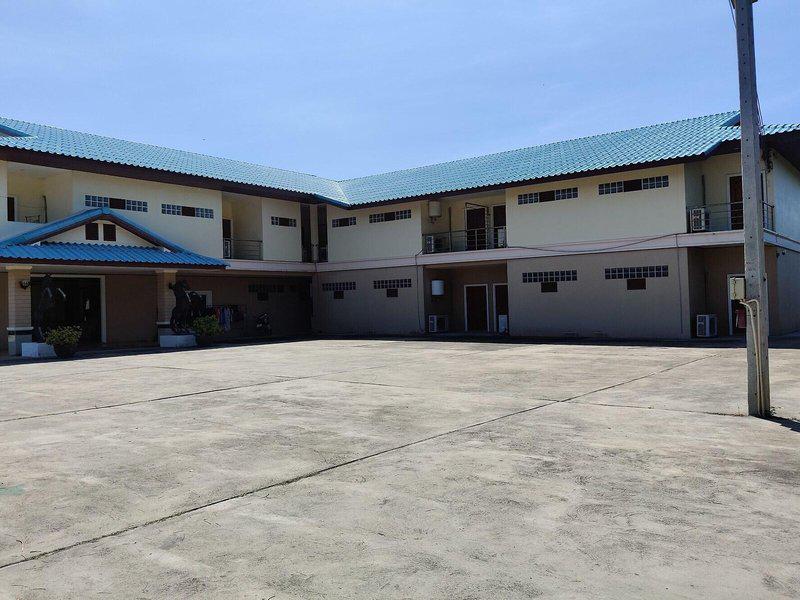 D09C4FB0F12A66C0FBF85D878BA025C3