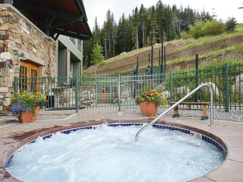 FBD83F237CFD3B27D09B00EB22055B89