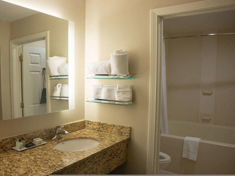 2DC0759AF97C83C894840D4CC6E2AA0B