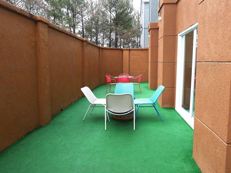 25045B314CF8F2EEE5F9D17C4F3AB664