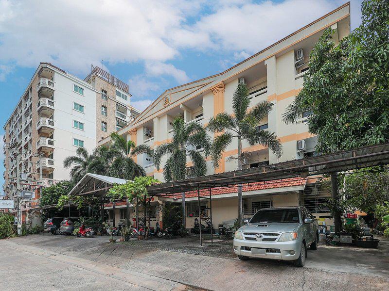 1D3C1C566AA51CA2E366E575F0D8A47A