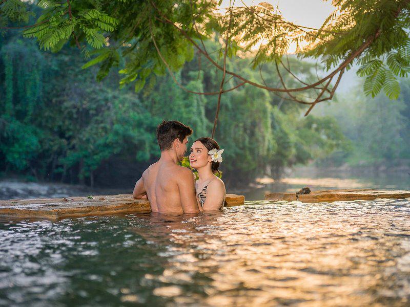 834543EA76E7D010340E79ED66C1375B