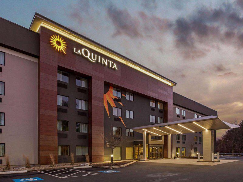 5B66ABA06D82694482FF98633FD1D668