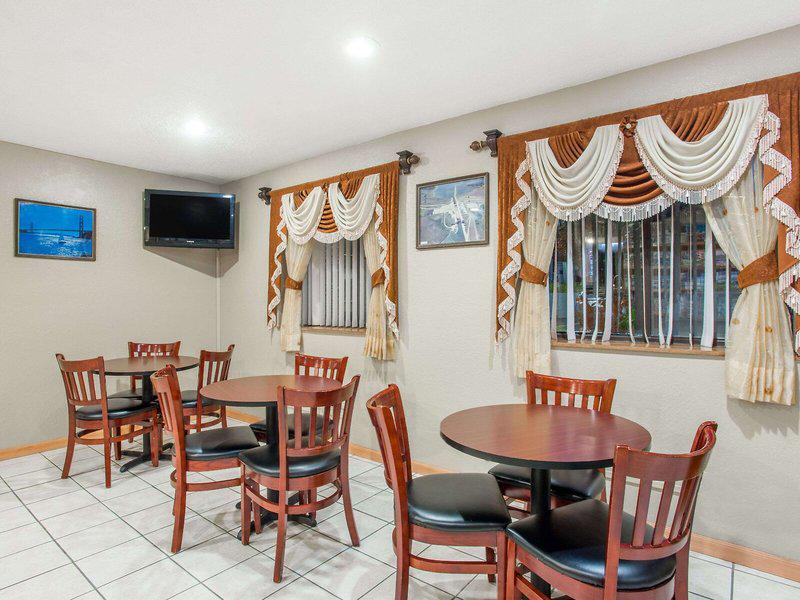 B421C2B3E647B4B71EE82715C1461D4C