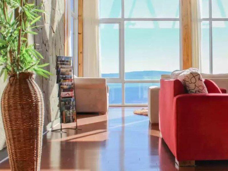 0E3740A23271C43A4B0AD4C9A539F989