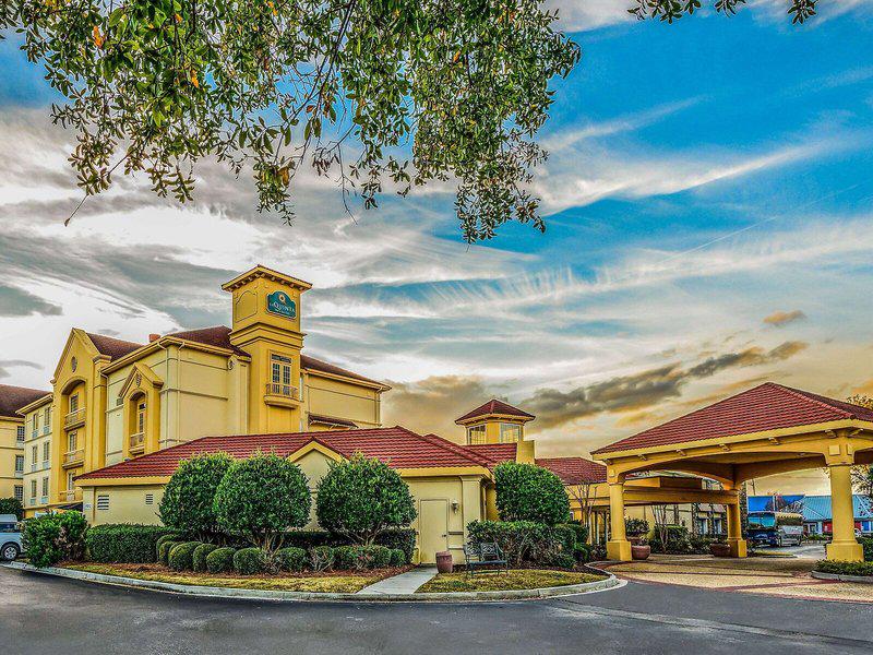 AC71EB3567621A364B4CDA433EA7FDBD