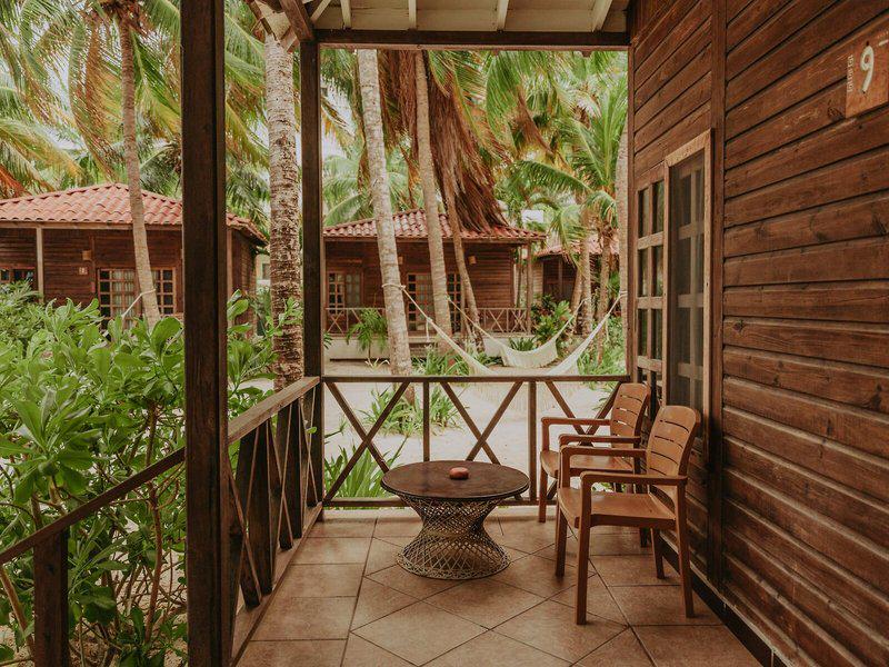 C6BF23E37CEBD8A6E3EC6B985D6610CE