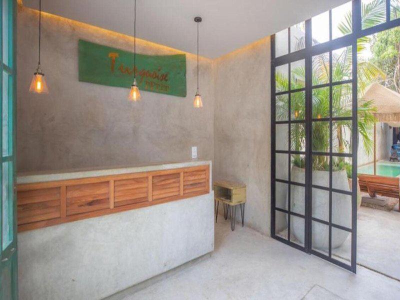 82B050AB4A8A5E9C7368D03D7D9671AD